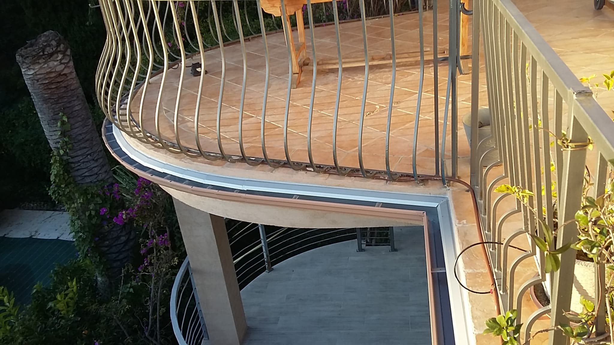Gouttières en Aluminium finition Beige-Rosé