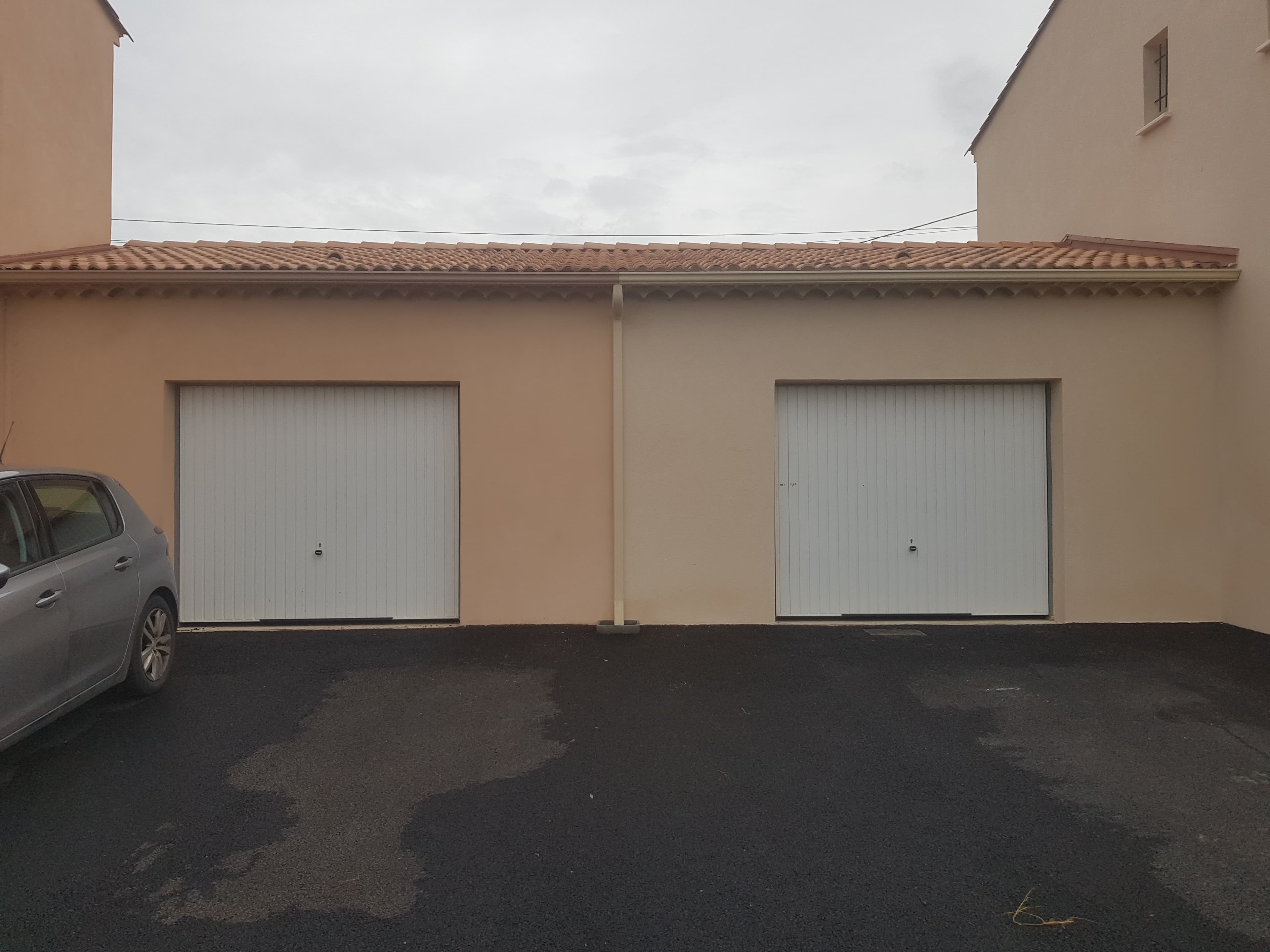 Gouttières aluminium finition Beige-Rosé & sable